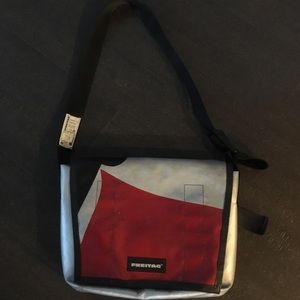 Freitag Messenger Classic Bag-Dragnet